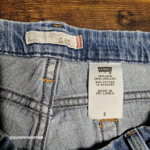 Vtg Levi's Bermuda Shorts 6 Mid Rise 545 Medium Light Wash Stretch Denim Y2K - Picture 4 of 11